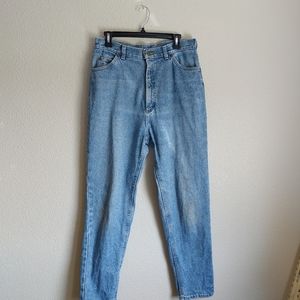 L.L. Bean  32x30 Size 14 Medium Wash Tapered Leg Jeans Made In USA High Rise